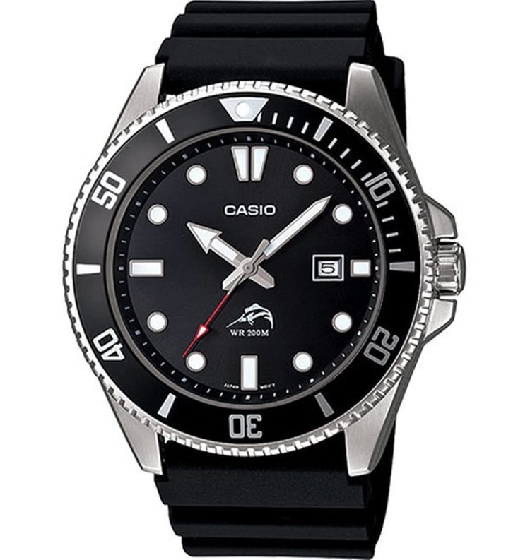 Where to Watch Blood Diamond in 2026 (+ Matching Watches)